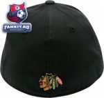 Кепка Чикаго Блэкхокс / Chicago Blackhawks Basic Logo Black Structured Flex Hat
