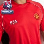 Поло Манчестер Юнайтед / MANCHESTER UNITED ESSENTIALS V NECK COLLAR POLO 